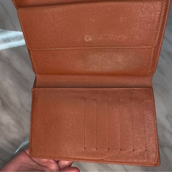 Louis Vuitton Trifold Wallet (Authentic) - Picture 8 of 14